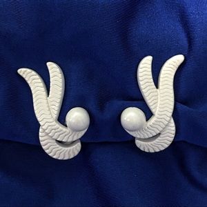 Pair‎ of Vintage White Monet Clip On Earrings